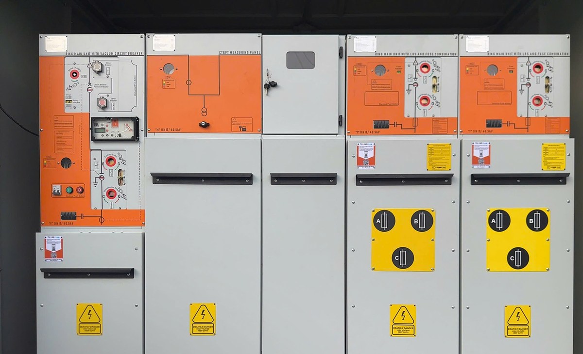 Medium Voltage Metal-Clad Switchgear (MCSG)